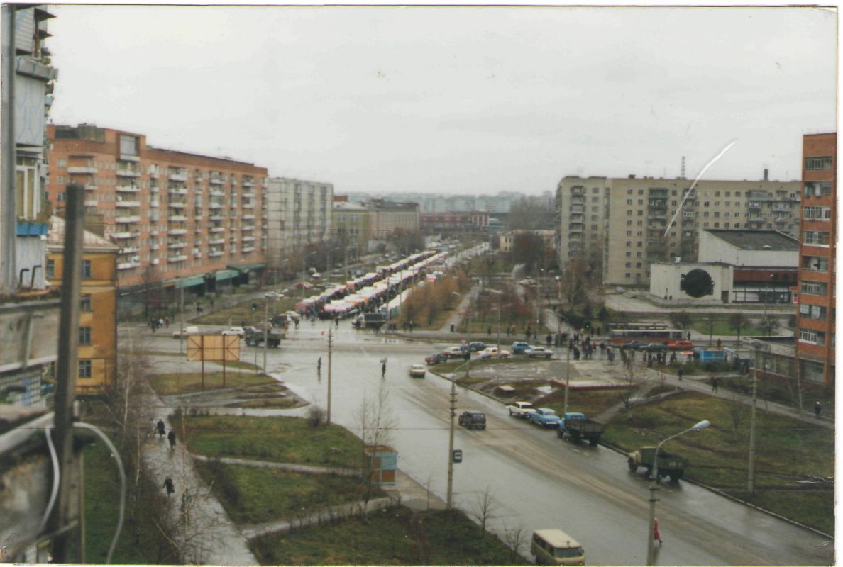 Торговые ряды на улице Лейтейзена - 1996 год
